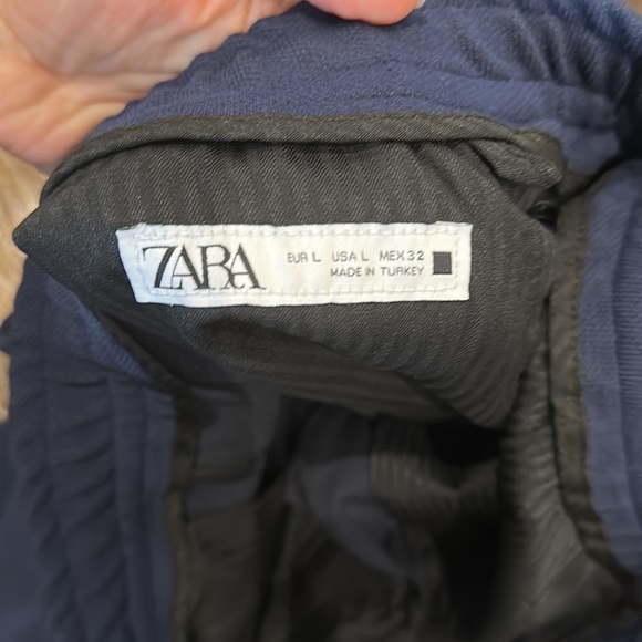 Zara textured comfort shorts. Ink Blue. L - Picture 4 of 4